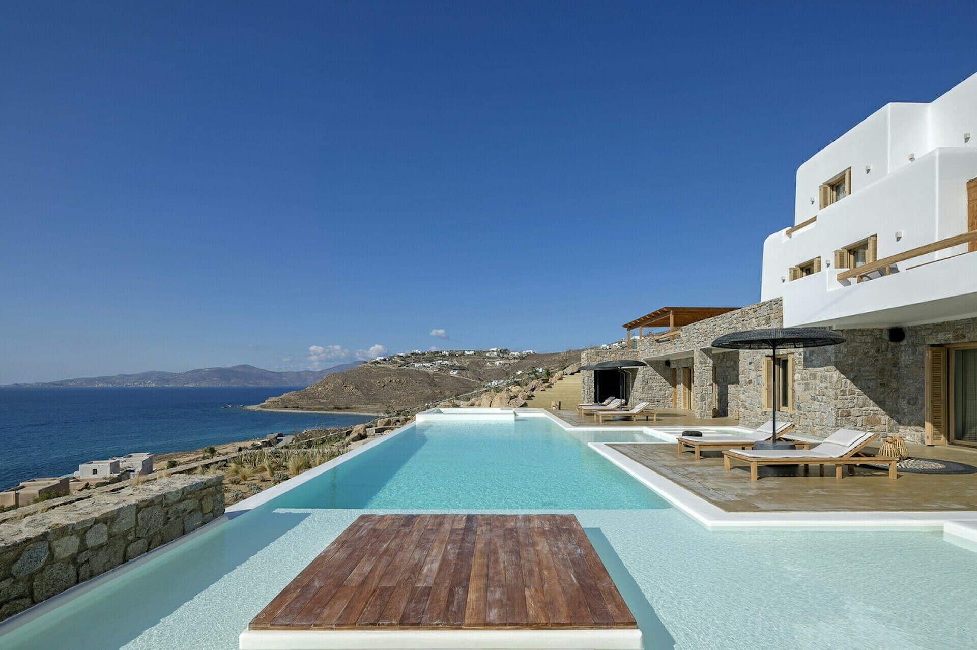 Where to Stay in Greece: Islands, Mainland and the Best Villas