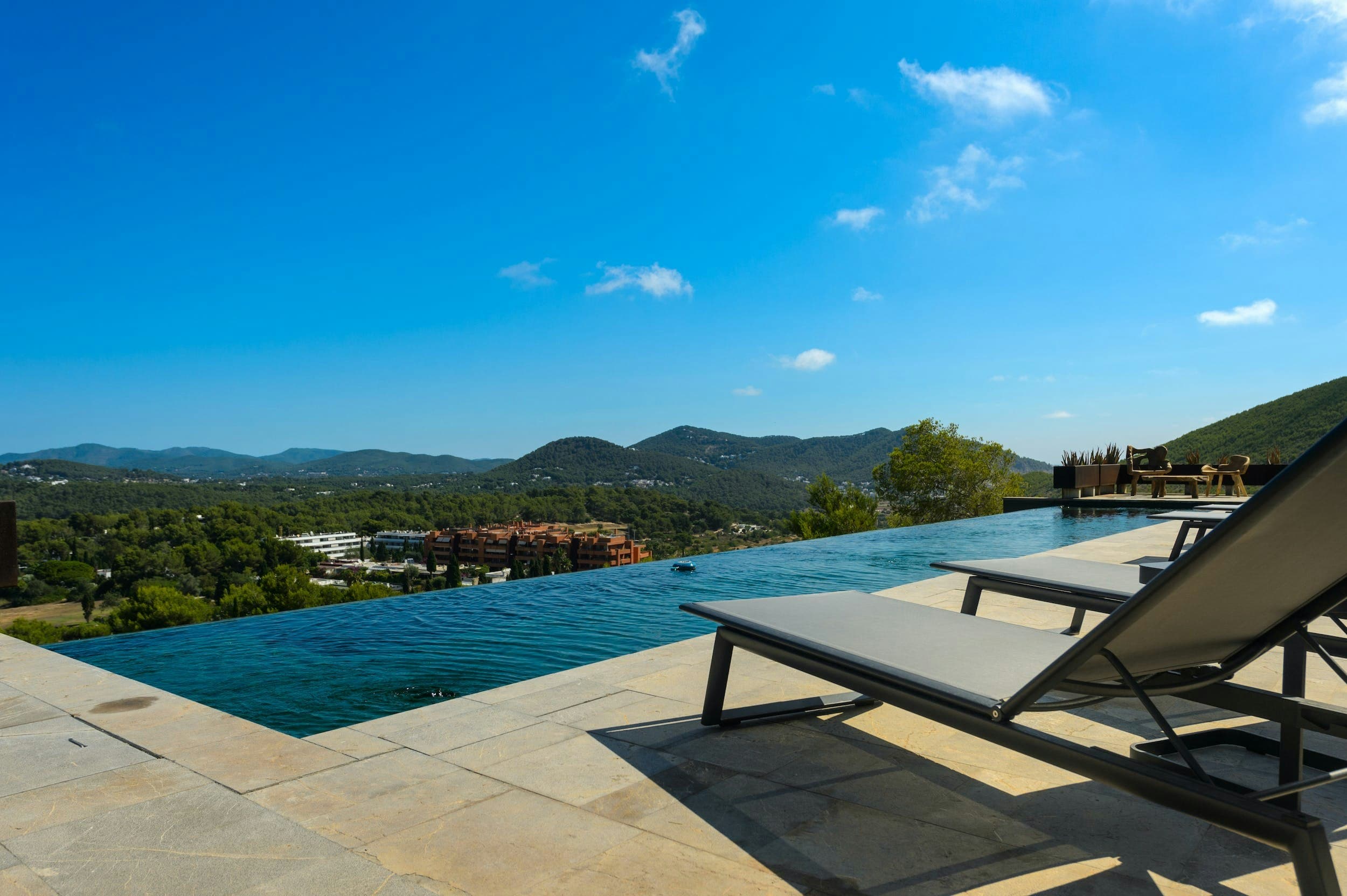 Where to Stay in Mallorca for Couples: Palma, Deia, and Beyond
